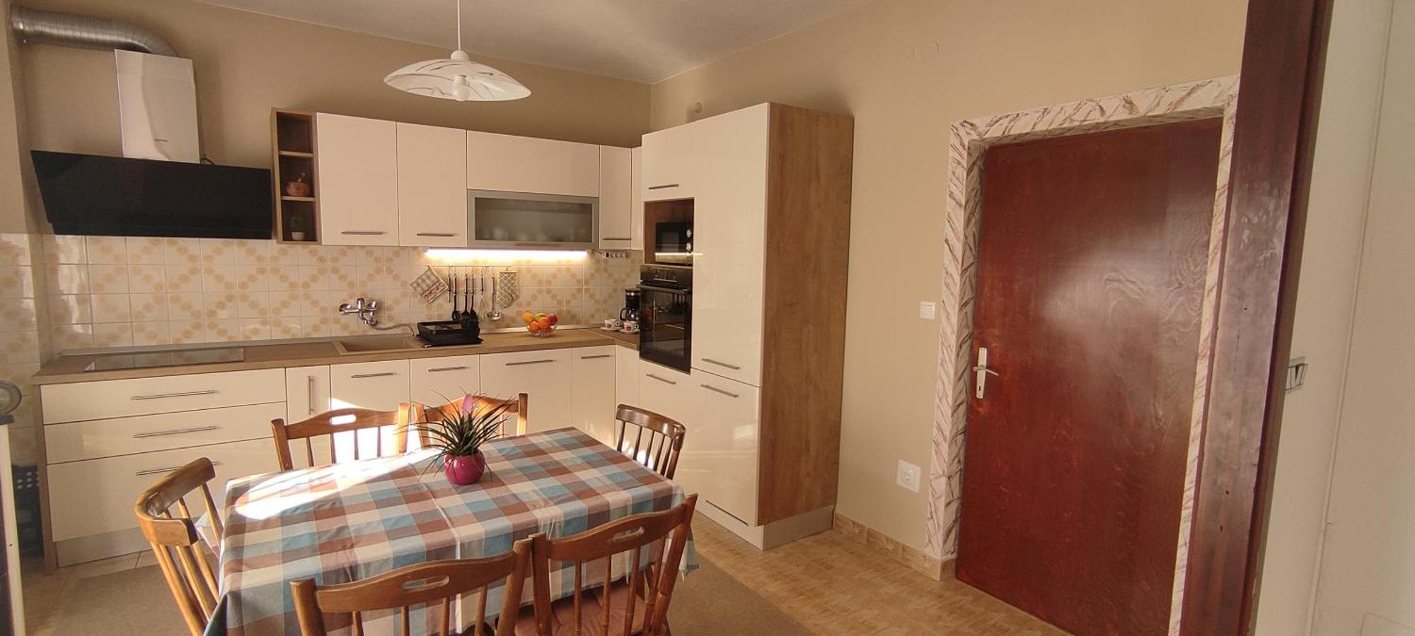 Apartmani Mila A1 & A2 & 3 Трогір Екстер'єр фото