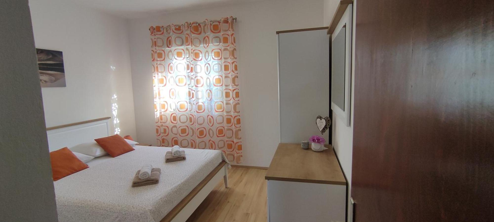 Apartmani Mila A1 & A2 & 3 Трогір Екстер'єр фото