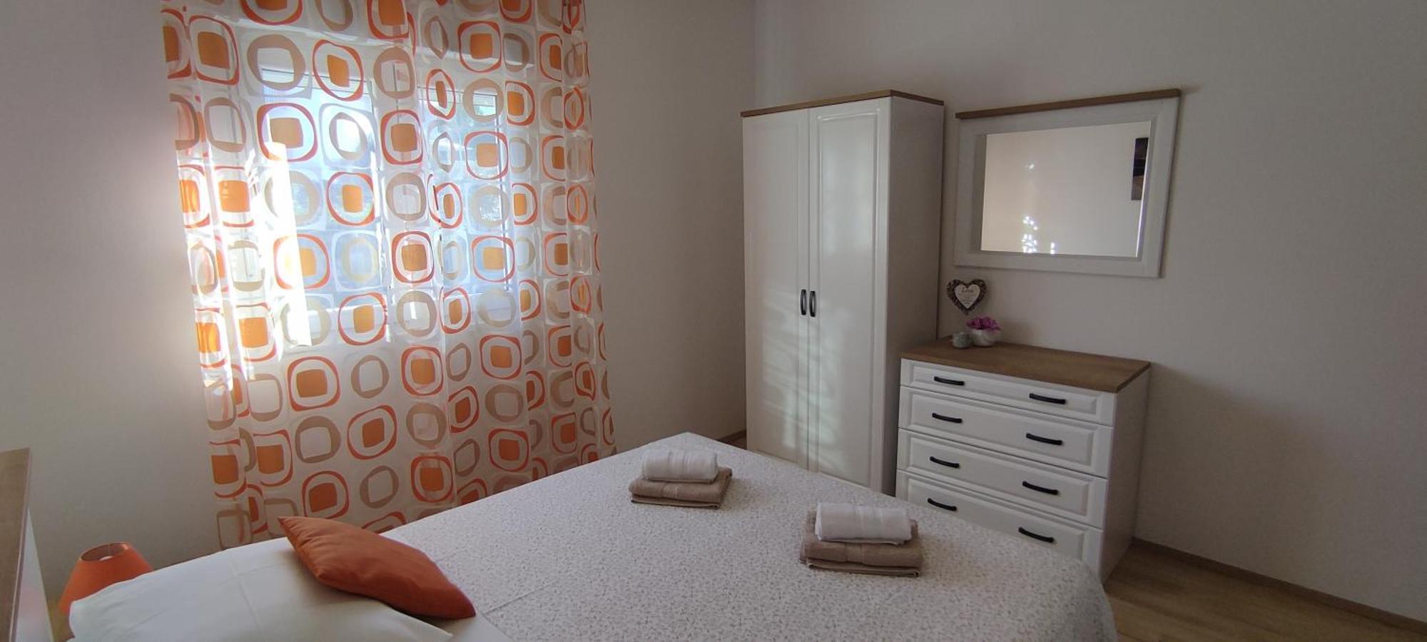 Apartmani Mila A1 & A2 & 3 Трогір Екстер'єр фото